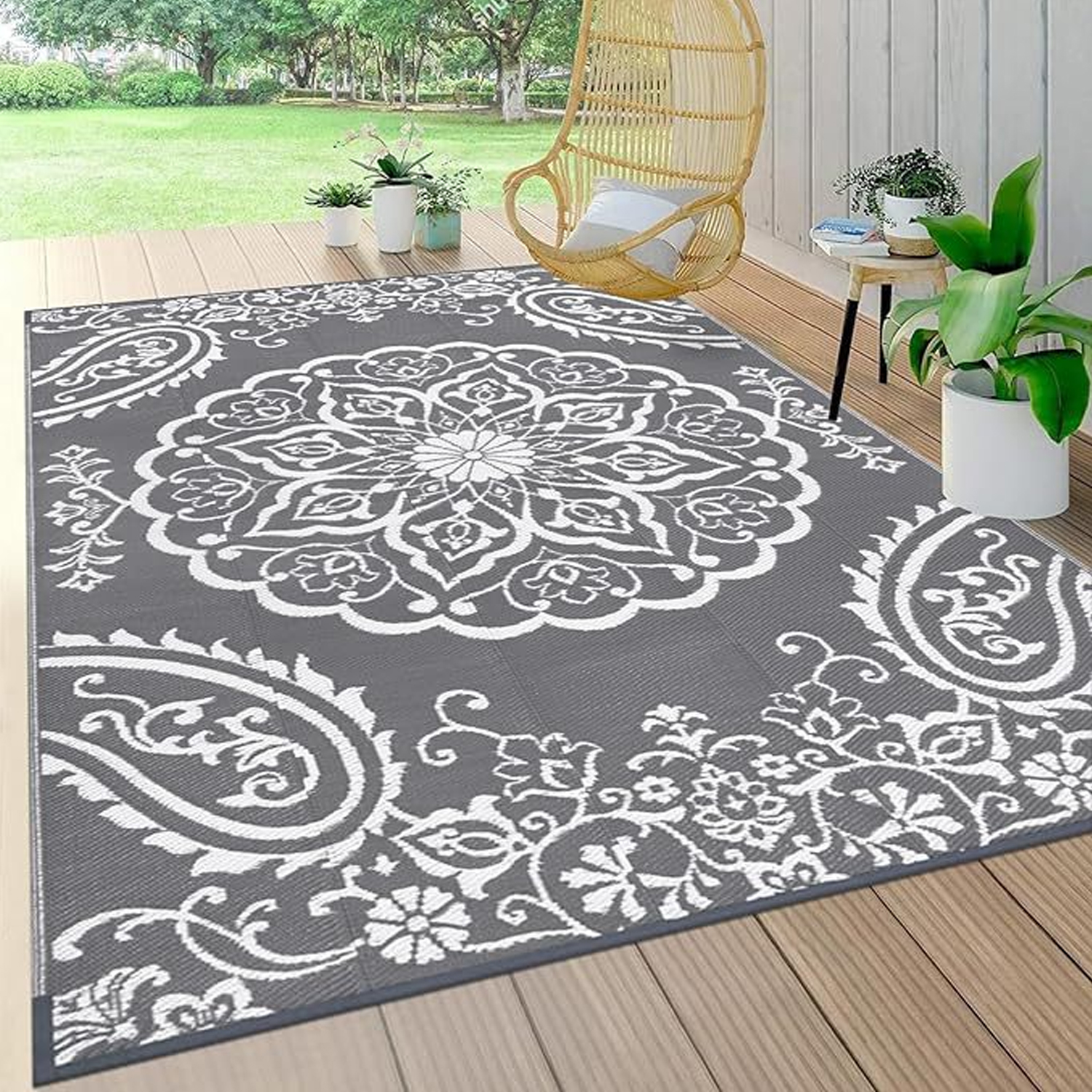 Outdoor carpet