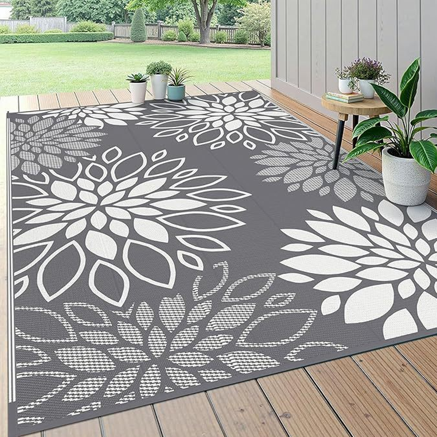 Outdoor carpet