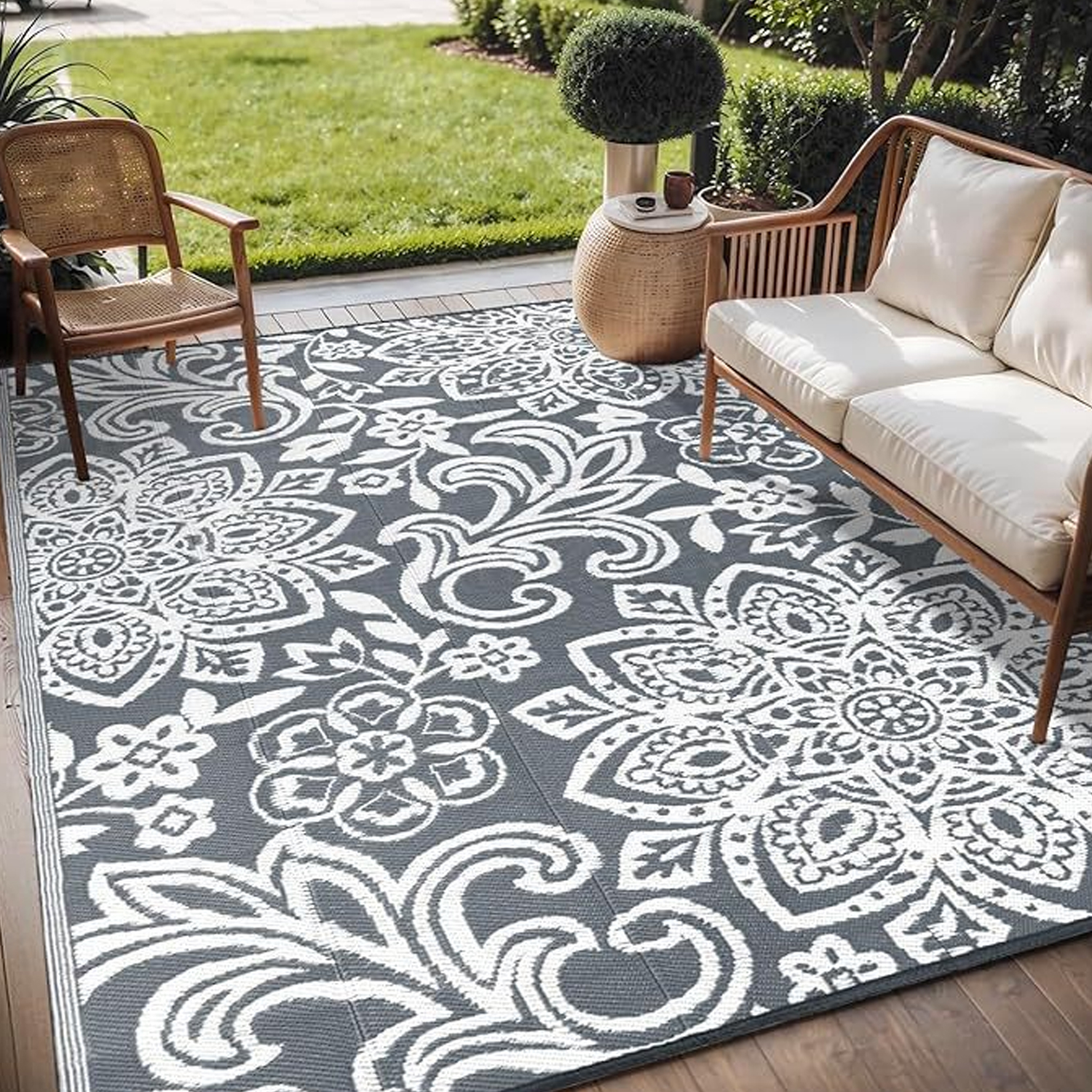 Outdoor carpet