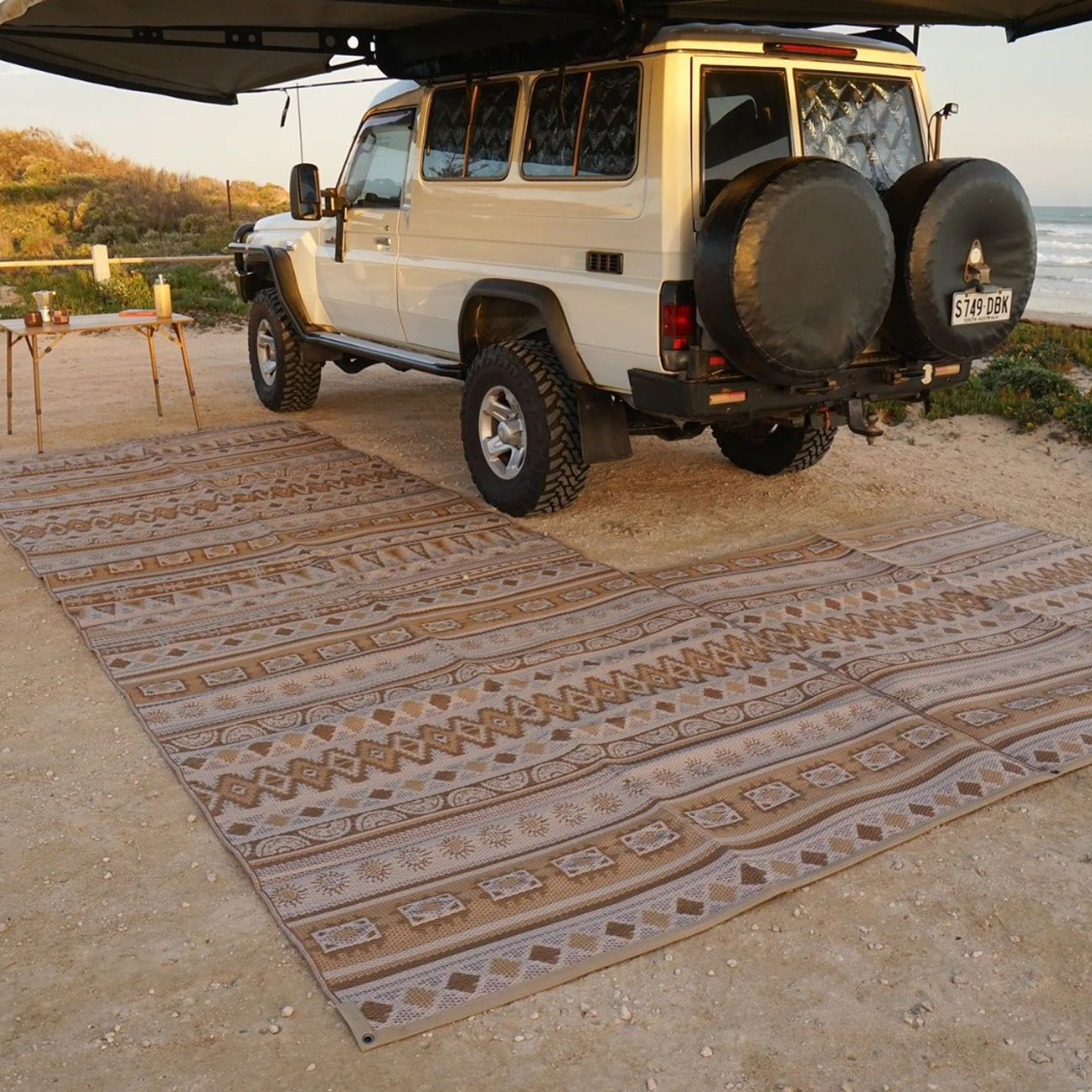 Outdoor carpet