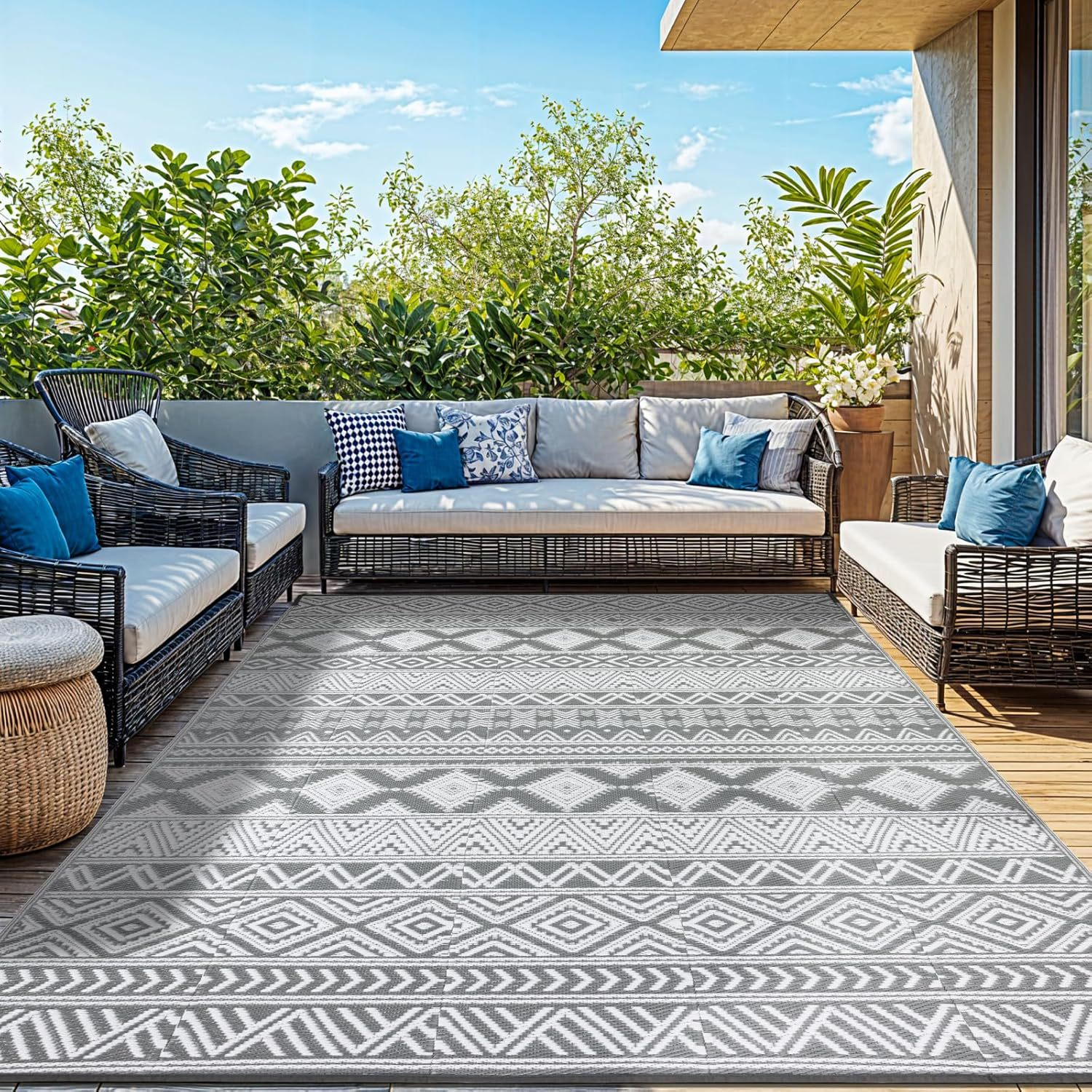 Outdoor carpet