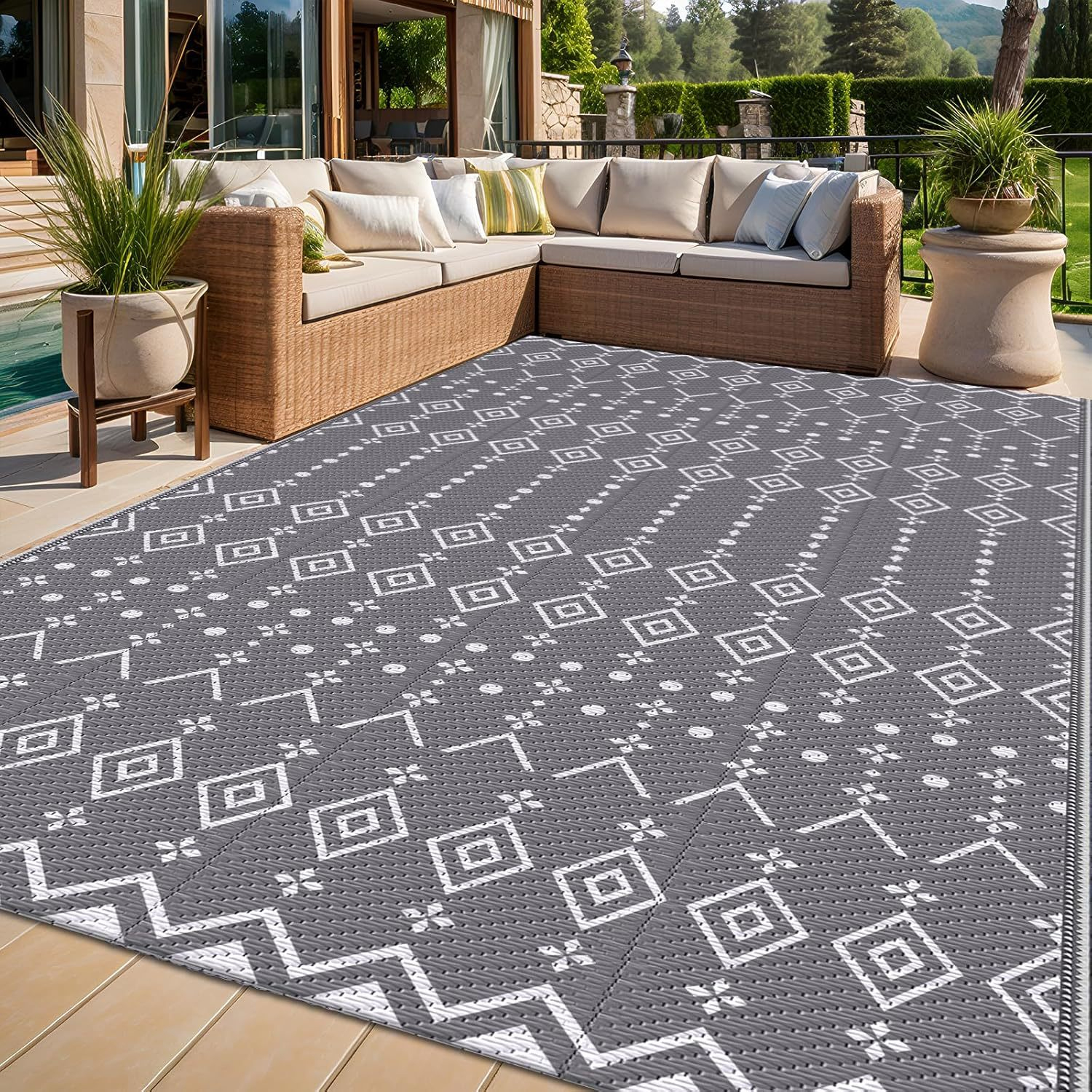 Outdoor carpet